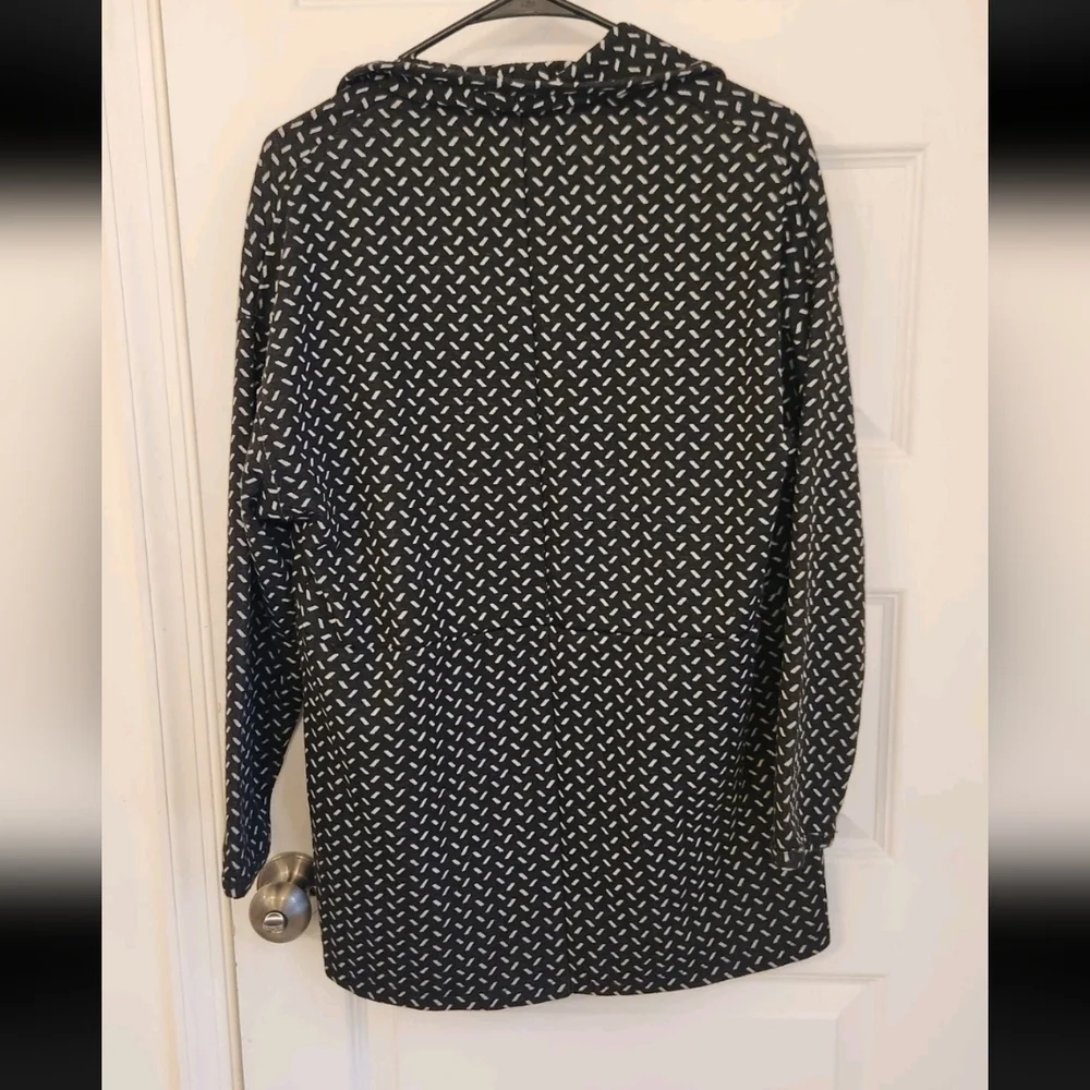 BCBG Geometric Black White Blazer Cardigan Womens Size‎ S #Z562